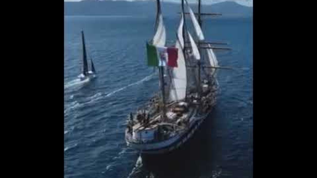 In the Gulf of Cagliari, Luna Rossa greets the ship Palinuro