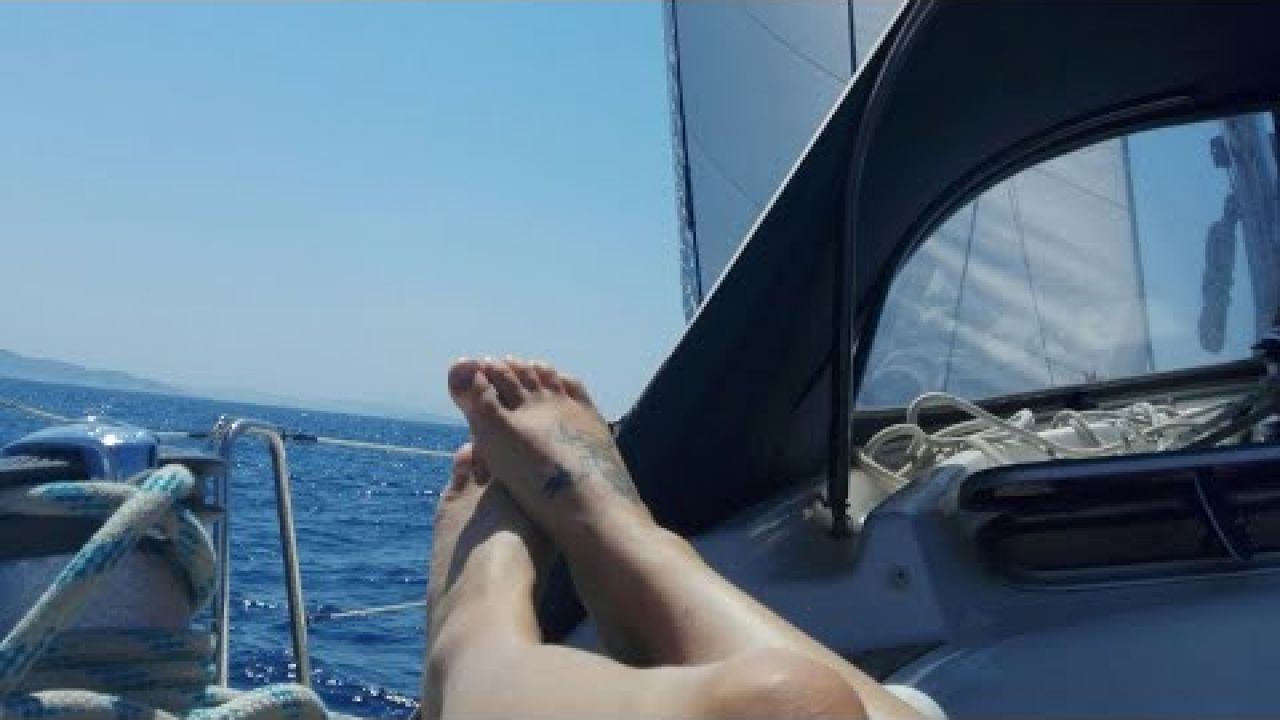 Island hopping with friends on board, Paros, Kimolos and Milos - EP 43 Sailing Seatramp