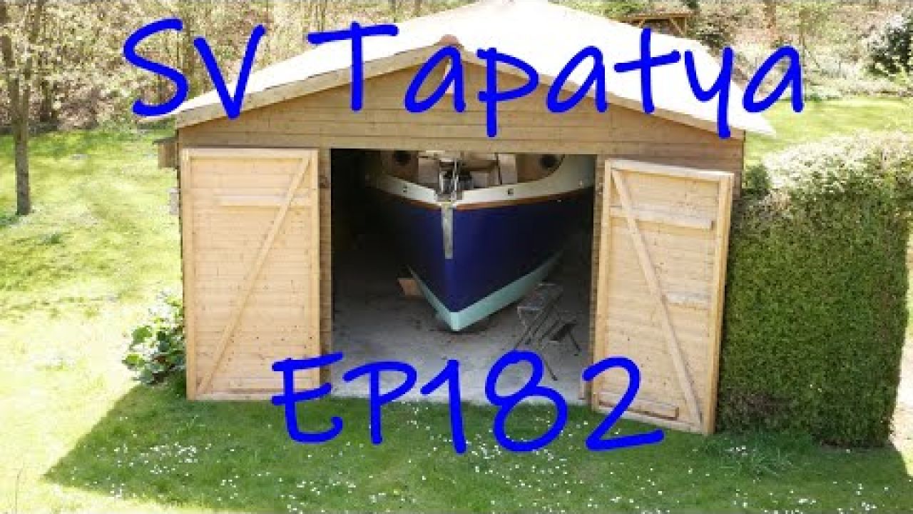 Rudder beginnings, quarterberth finishings, sole ongoings - SV Tapatya EP182